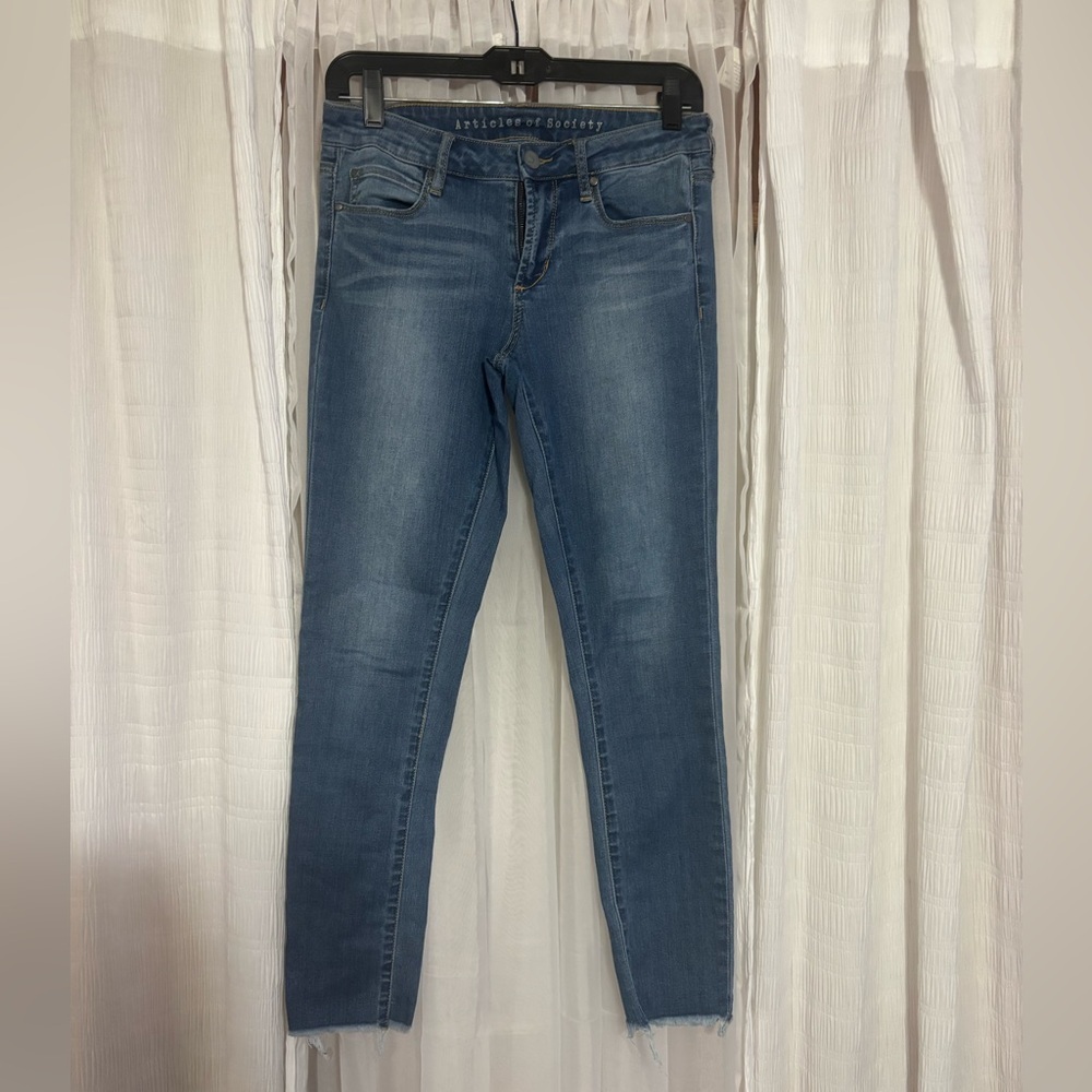 Articles Of Society Blue Ankle Cropped Jeans
